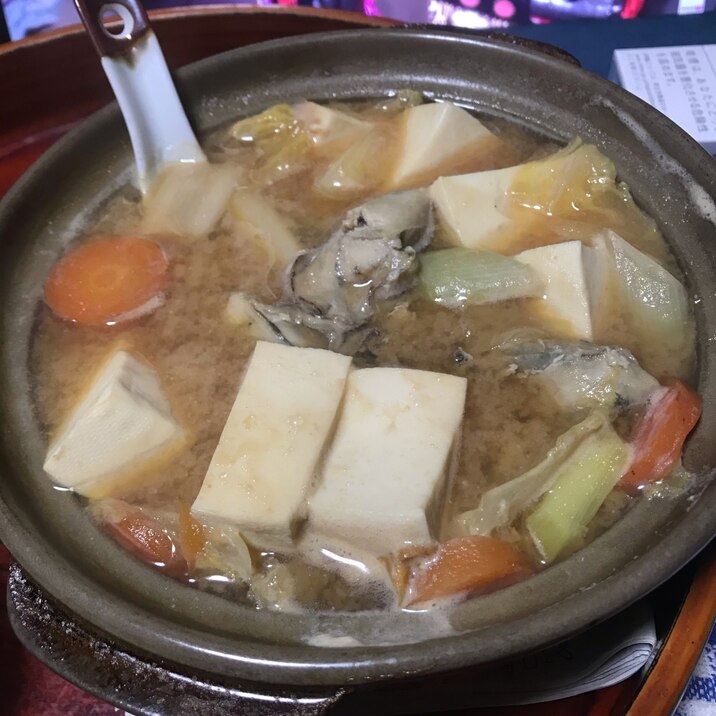 牡蠣味噌鍋カレー風味